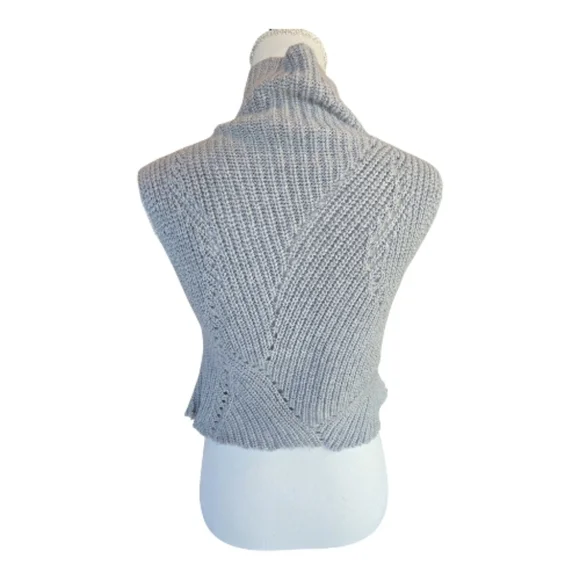 Wilfred Cowl Neck Sleeveless 100% Wool Sweater Cropped Size XS Gray Raw Hem - Picture 2 of 8